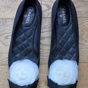 CHANEL Black Ballet with Cream Floral Detail